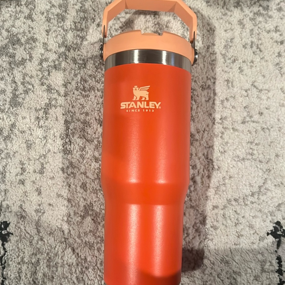 Stanley Ice Flow 30 oz in Tigerlily